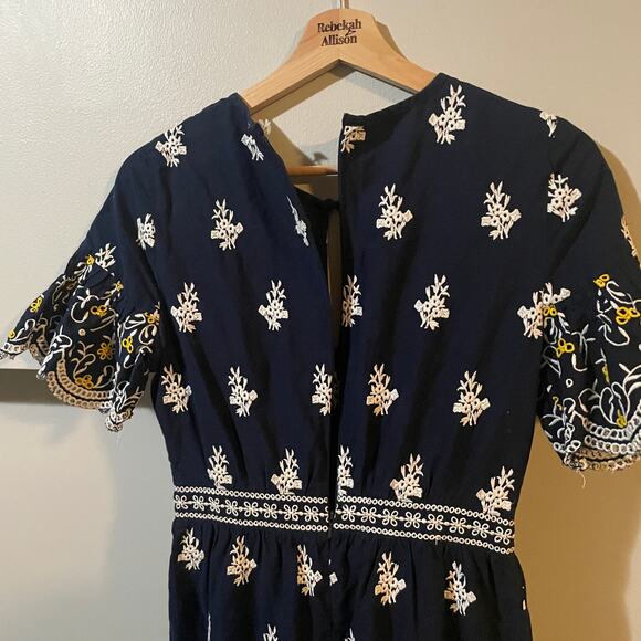 Shoshanna Richa Dress SZ 2 Navy Embroidered Eyelet Scalloped Ruffle Dress $418 - Picture 12 of 13